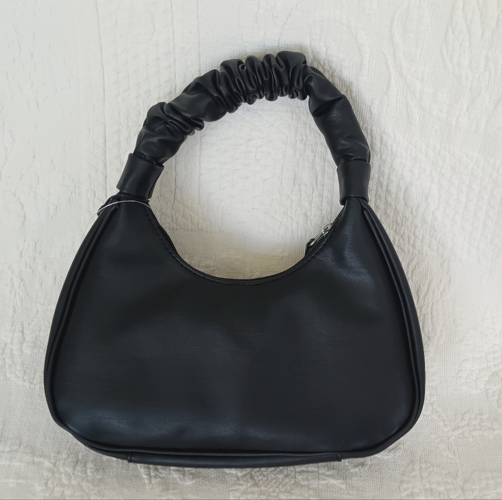 Kendall & Kylie Black Boho Bag Ruched Scrunch Handle Small Purse NWT - Picture 6 of 7